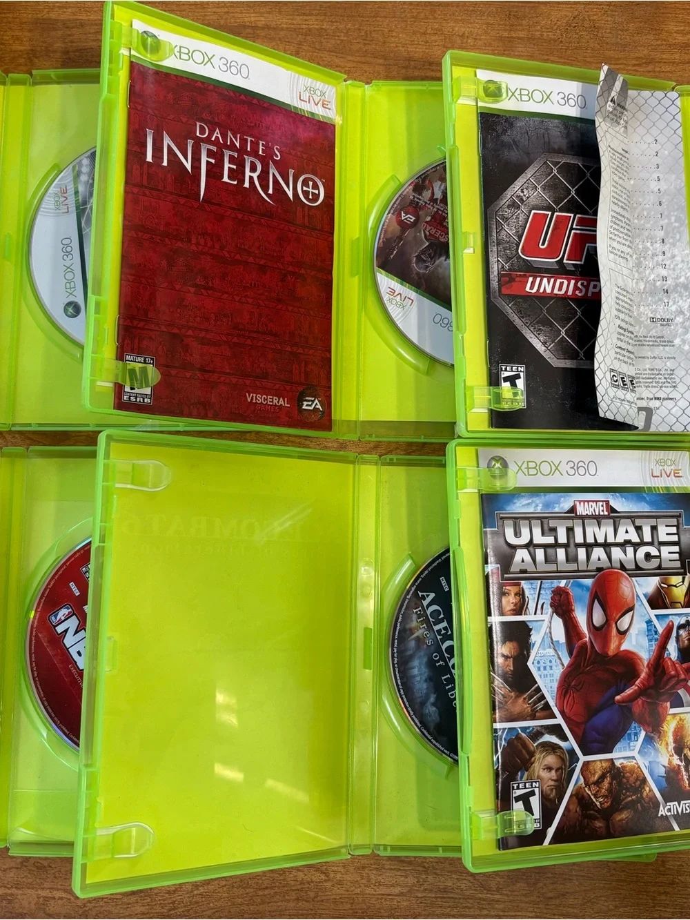 Microsoft XBOX 360 21 game bundle (Halo, COD, guitar hero, assassin) *NOT TESTED